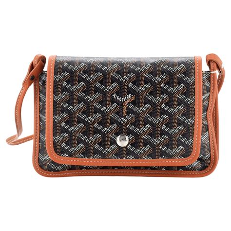 goyard plumet clutch price